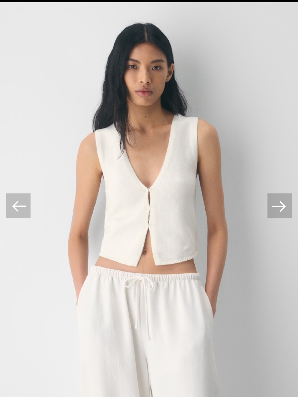Aritzia Cream Knit V-Neck Sleeveless Button-Front Top